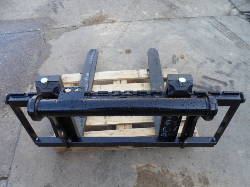 Manitou Lepelset / vorkenbord - Forks for Agricultural machinery: picture 1 Manitou Lepelset / vorkenbord - Forks for Agricultural machinery: picture 1