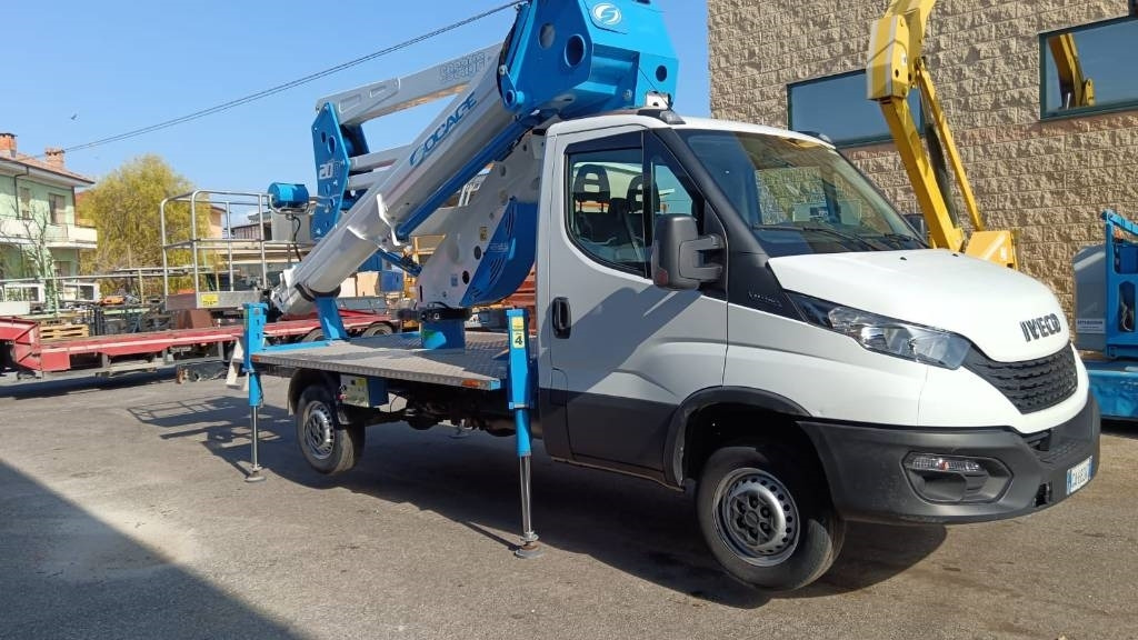 Socage 20d - Truck mounted aerial platform: picture 1 Socage 20d - Truck mounted aerial platform: picture 1