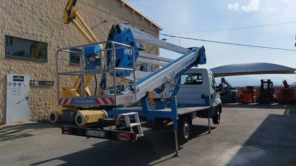 Socage 20d - Truck mounted aerial platform: picture 5 Socage 20d - Truck mounted aerial platform: picture 5