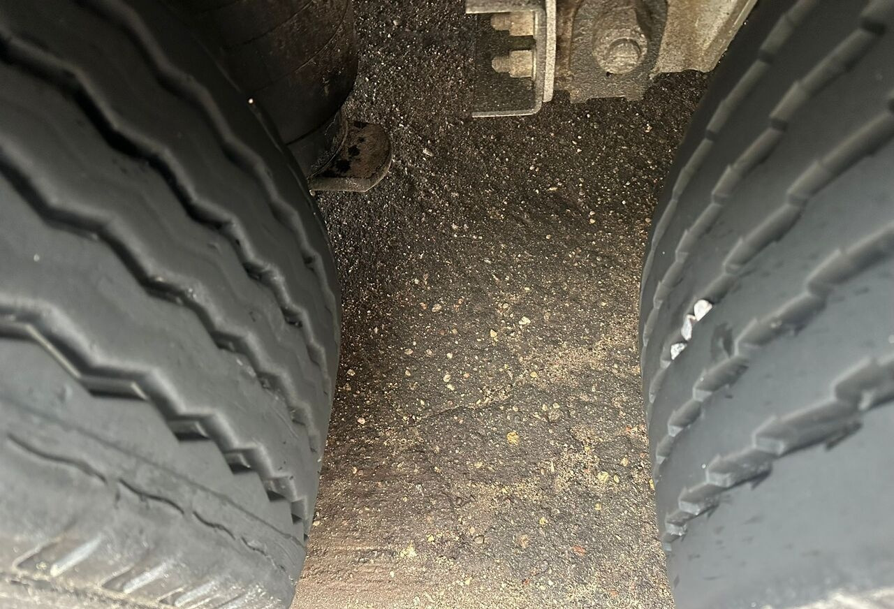 Schmitz Cargobull SCS 24 Boards curtainsider - Curtainsider semi-trailer: picture 5 Schmitz Cargobull SCS 24 Boards curtainsider - Curtainsider semi-trailer: picture 5