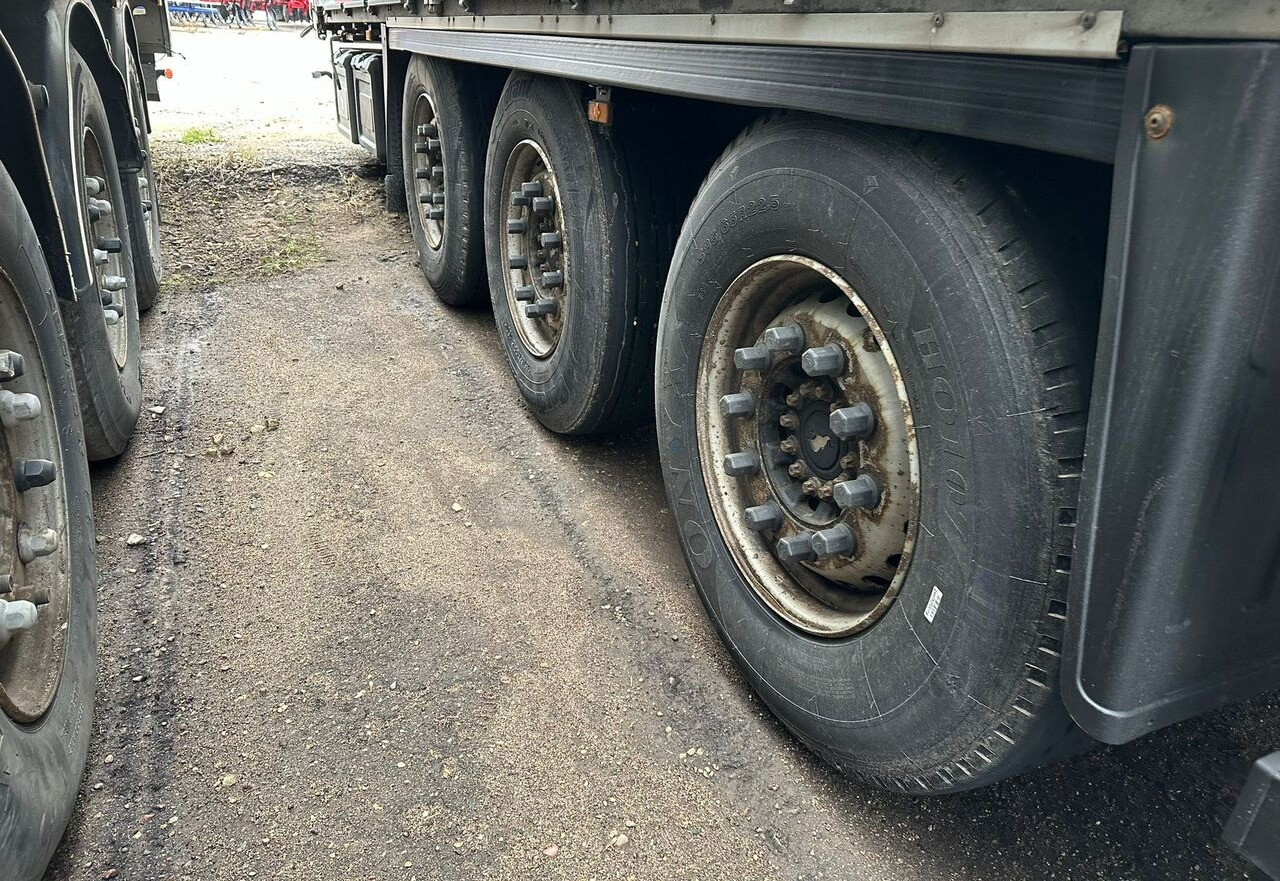 Schmitz Cargobull SCS 24 Boards curtainsider - Curtainsider semi-trailer: picture 3 Schmitz Cargobull SCS 24 Boards curtainsider - Curtainsider semi-trailer: picture 3