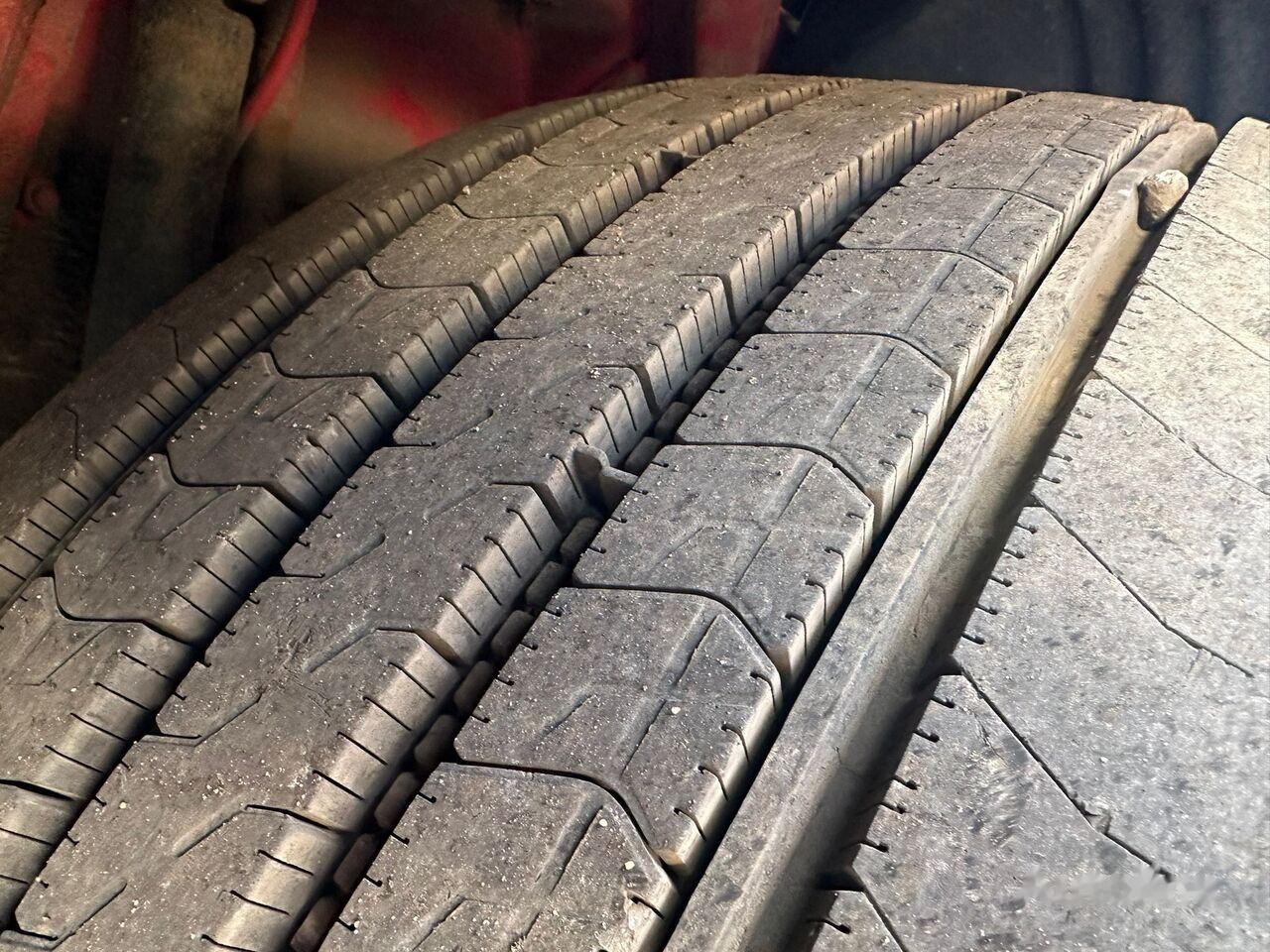 Tractor unit Scania R124 470: picture 6