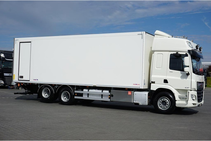 DAF CF 450 / E 6 / ACC / CHŁODNIA + WINDA / 21 PALET / MULTITEMPERAT - Refrigerator truck: picture 4 DAF CF 450 / E 6 / ACC / CHŁODNIA + WINDA / 21 PALET / MULTITEMPERAT - Refrigerator truck: picture 4