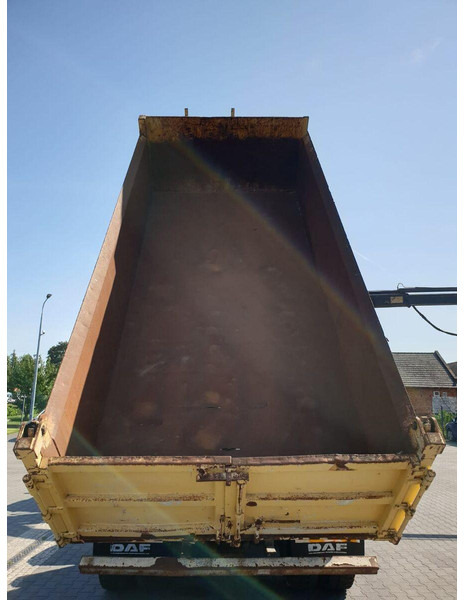 DAF CF GINAF X3335 S 6x6 DUMP TRUCK+HDS ATLAS 1460 HYDROBORD - Tipper, Crane truck: picture 4 DAF CF GINAF X3335 S 6x6 DUMP TRUCK+HDS ATLAS 1460 HYDROBORD - Tipper, Crane truck: picture 4