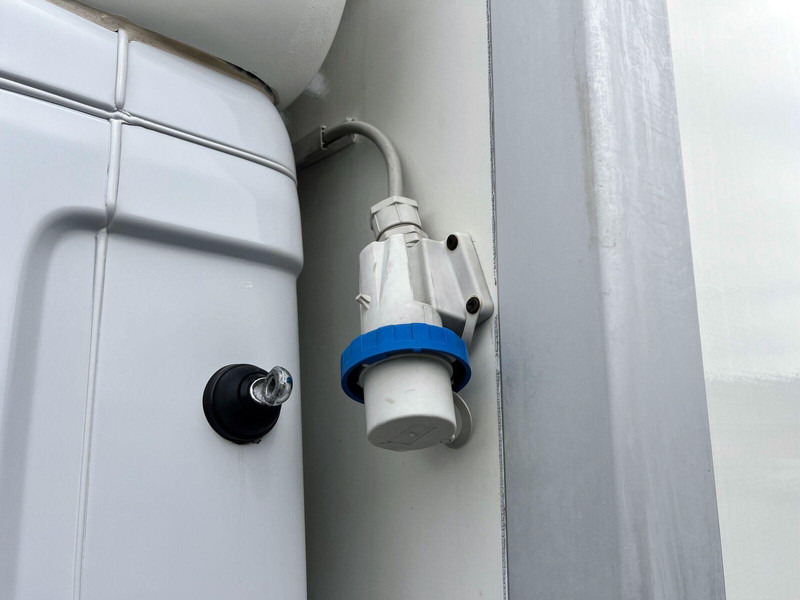 Refrigerated van Fiat Ducato Kontener 3x Drzwi, Chłodnia/Mroźnia + 230V Zarejestrowany: picture 6