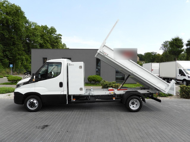 Tipper van Iveco DAILY 35C15 WYWROTKA TEMPOMAT BLIŹNIACZE KOŁA KLIMATYZACJA 150K: picture 8 Tipper van Iveco DAILY 35C15 WYWROTKA TEMPOMAT BLIŹNIACZE KOŁA KLIMATYZACJA 150K: picture 8