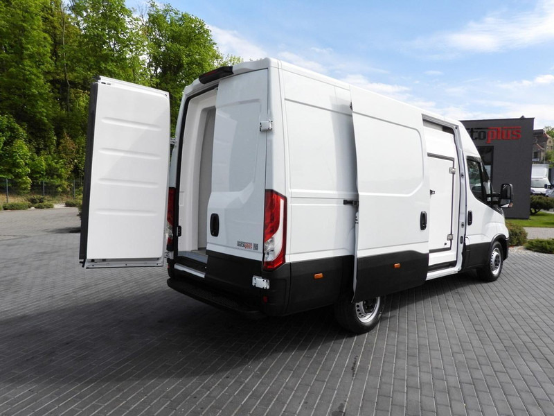 Iveco DAILY 35S14 FURGON CHŁODNIA -10*C ZASILANIE 230V TEMPOMAT AUTOMA - Refrigerated van: picture 3 Iveco DAILY 35S14 FURGON CHŁODNIA -10*C ZASILANIE 230V TEMPOMAT AUTOMA - Refrigerated van: picture 3