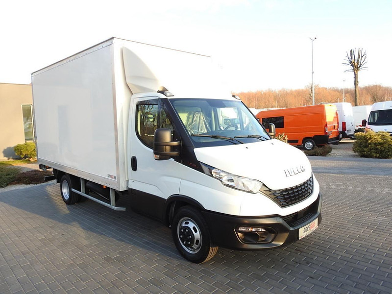 Iveco DAILY 35S16 KONTENER WINDA 8 PALET TEMPOMAT KLIMATYZACJA BLIŹNIA - Box van: picture 4 Iveco DAILY 35S16 KONTENER WINDA 8 PALET TEMPOMAT KLIMATYZACJA BLIŹNIA - Box van: picture 4