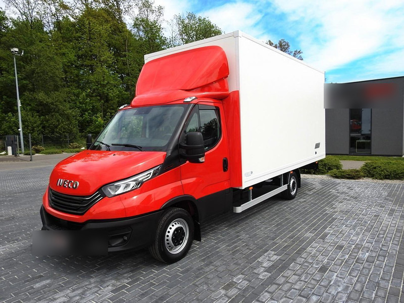 New Box van Iveco DAILY 35S18 NOWY KONTENER 10 PALET TEMPOMAT NAWIGACJA KLIMATYZAC: picture 6 New Box van Iveco DAILY 35S18 NOWY KONTENER 10 PALET TEMPOMAT NAWIGACJA KLIMATYZAC: picture 6