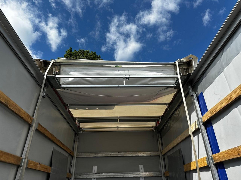 Leasing of Iveco DAILY 35S18 PLANDEKA 10 PALET WEBASTO TEMPOMAT NAWIGACJA LEDY KL Iveco DAILY 35S18 PLANDEKA 10 PALET WEBASTO TEMPOMAT NAWIGACJA LEDY KL: picture 12 Leasing of Iveco DAILY 35S18 PLANDEKA 10 PALET WEBASTO TEMPOMAT NAWIGACJA LEDY KL Iveco DAILY 35S18 PLANDEKA 10 PALET WEBASTO TEMPOMAT NAWIGACJA LEDY KL: picture 12