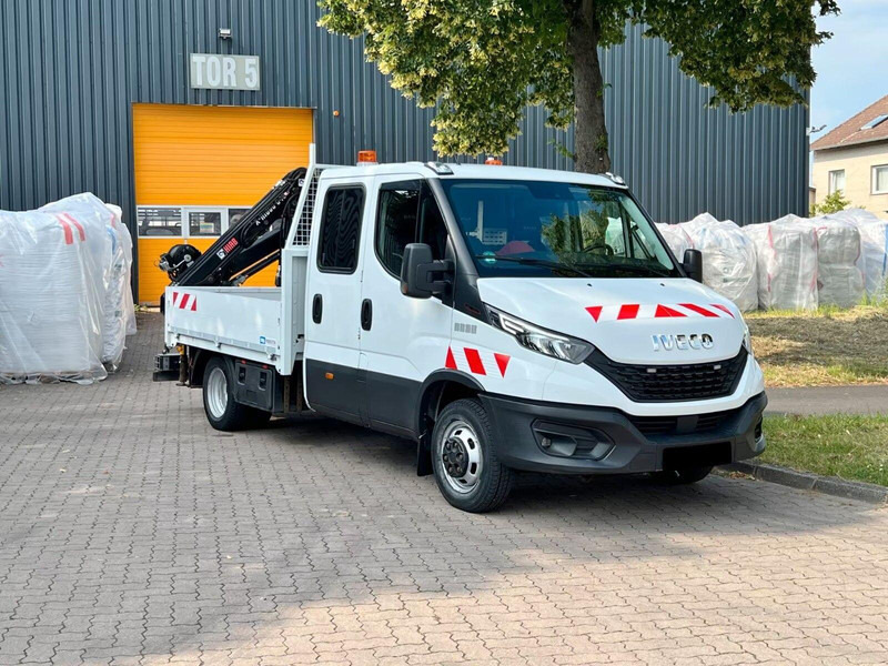 Iveco Daily 50C18 / Euro 6 / HIAB Crane - Dropside/ Flatbed truck, Crane truck: picture 2 Iveco Daily 50C18 / Euro 6 / HIAB Crane - Dropside/ Flatbed truck, Crane truck: picture 2