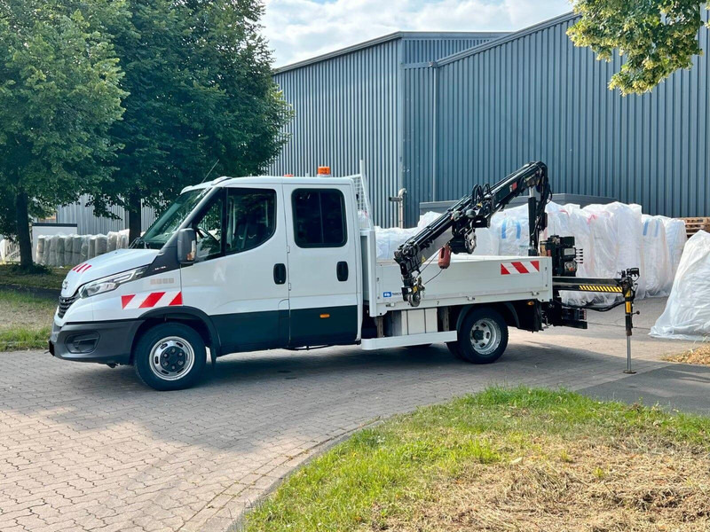 Iveco Daily 50C18 / Euro 6 / HIAB Crane - Dropside/ Flatbed truck, Crane truck: picture 5 Iveco Daily 50C18 / Euro 6 / HIAB Crane - Dropside/ Flatbed truck, Crane truck: picture 5