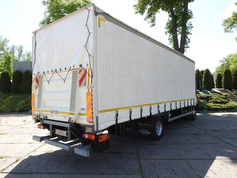 Iveco EUROCARGO 120 - 220 PLANDEKA WINDA 20 PALET AUTOMAT KLIMATYZACJA - Box truck: picture 3 Iveco EUROCARGO 120 - 220 PLANDEKA WINDA 20 PALET AUTOMAT KLIMATYZACJA - Box truck: picture 3