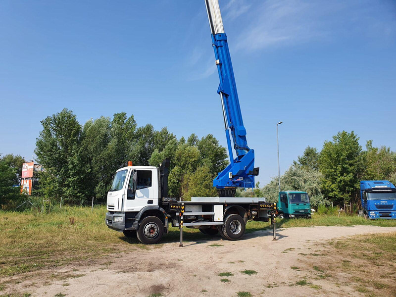 Iveco Eurocargo ML 180 E 24 - Bizocchi KJF 320 lifting basket 32 m - Truck mounted aerial platform: picture 2 Iveco Eurocargo ML 180 E 24 - Bizocchi KJF 320 lifting basket 32 m - Truck mounted aerial platform: picture 2