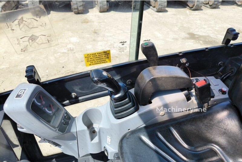 Leasing of Kubota KX016-4 - Crawler mini excavator Kubota KX016-4 - Crawler mini excavator: picture 14 Leasing of Kubota KX016-4 - Crawler mini excavator Kubota KX016-4 - Crawler mini excavator: picture 14