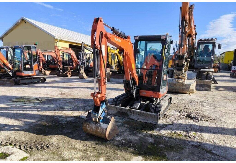 Kubota U27-4 - Crawler mini excavator - Mini excavator: picture 4 Kubota U27-4 - Crawler mini excavator - Mini excavator: picture 4