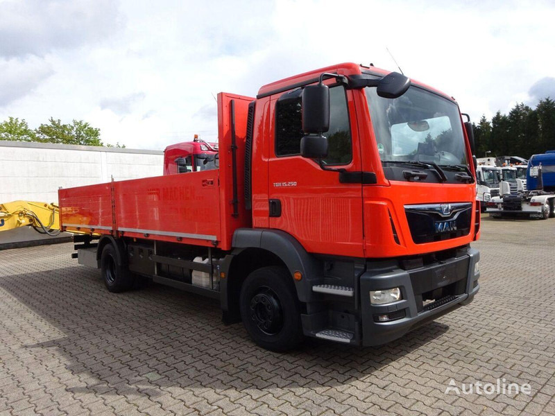 MAN 15.250 TGM Flatbed - Dropside/ Flatbed truck: picture 4 MAN 15.250 TGM Flatbed - Dropside/ Flatbed truck: picture 4