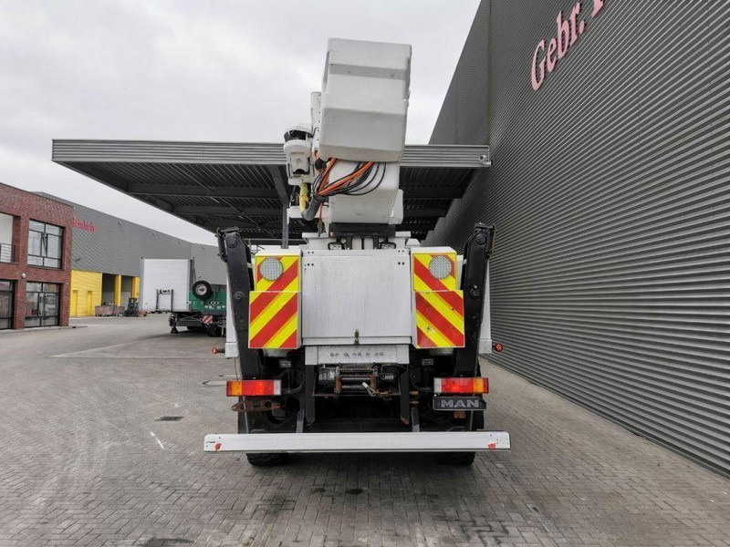 MAN LE 18.280 - Lifting basket 20,3m 4x4 - Truck mounted aerial platform, Crane truck: picture 5 MAN LE 18.280 - Lifting basket 20,3m 4x4 - Truck mounted aerial platform, Crane truck: picture 5