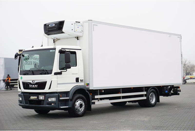 MAN TGM / 15.250 / EURO 6 / CHŁODNIA + WINDA / ŁAD. 6 750 KG / 18 PA - Refrigerator truck: picture 2 MAN TGM / 15.250 / EURO 6 / CHŁODNIA + WINDA / ŁAD. 6 750 KG / 18 PA - Refrigerator truck: picture 2