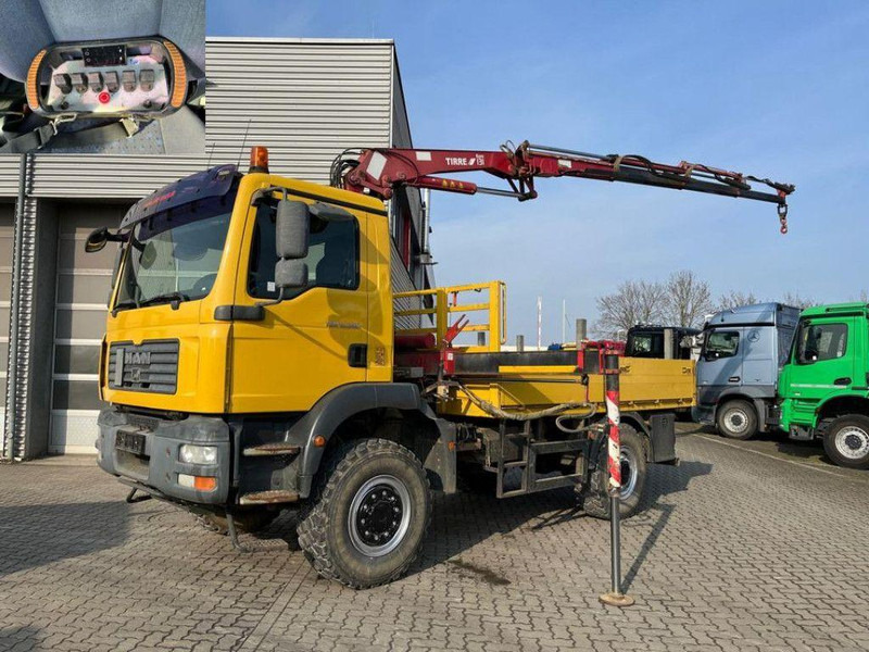 MAN TGM 18.280 4x4 Crane Tirre Euro 131 - Dropside/ Flatbed truck, Crane truck: picture 3 MAN TGM 18.280 4x4 Crane Tirre Euro 131 - Dropside/ Flatbed truck, Crane truck: picture 3