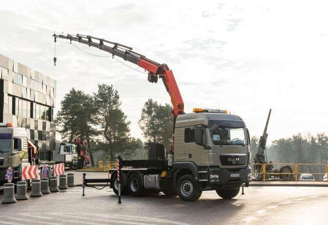 MAN TGS 26.480 6x6 PALFINGER PK 34002 SH Crane Winc - Dropside/ Flatbed truck, Crane truck: picture 2 MAN TGS 26.480 6x6 PALFINGER PK 34002 SH Crane Winc - Dropside/ Flatbed truck, Crane truck: picture 2
