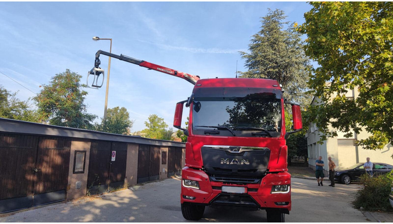 MAN TGS 33.520 - Logging truck, Crane truck: picture 5 MAN TGS 33.520 - Logging truck, Crane truck: picture 5