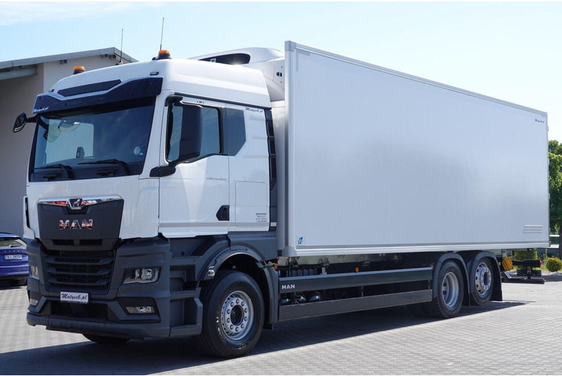 MAN TGX 26.520 / 6x2 / CHŁODNIA -8,6 M / AGREGAT THERMO KING T-1000R - Refrigerator truck: picture 4 MAN TGX 26.520 / 6x2 / CHŁODNIA -8,6 M / AGREGAT THERMO KING T-1000R - Refrigerator truck: picture 4