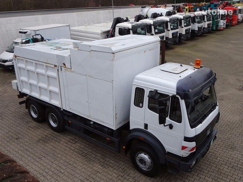 Mercedes-Benz 2527 - Vacuum truck: picture 5 Mercedes-Benz 2527 - Vacuum truck: picture 5
