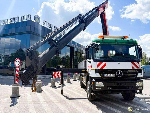 Mercedes-Benz ACTROS 2044A 4x4 Palfinger PK 20002 hds Crane - Dropside/ Flatbed truck, Crane truck: picture 3 Mercedes-Benz ACTROS 2044A 4x4 Palfinger PK 20002 hds Crane - Dropside/ Flatbed truck, Crane truck: picture 3