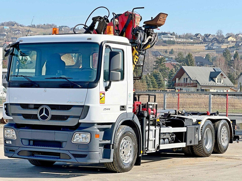 Mercedes-Benz ACTROS 2544 * ABROLLKIPPER * LHO L190Z(78) * TOP - Hook lift truck, Crane truck: picture 4 Mercedes-Benz ACTROS 2544 * ABROLLKIPPER * LHO L190Z(78) * TOP - Hook lift truck, Crane truck: picture 4