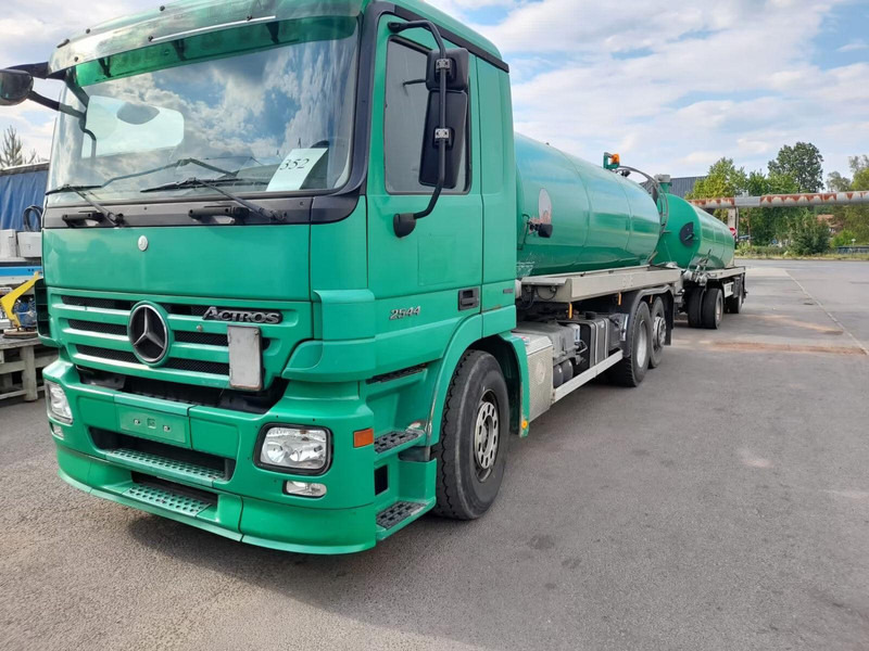 Mercedes-Benz ACTROS / 2544 - Vacuum truck: picture 1 Mercedes-Benz ACTROS / 2544 - Vacuum truck: picture 1