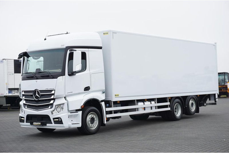 Mercedes-Benz ACTROS / 2645 / E 6 / KONTENER + WINDA / 22 PALETY / ŁAD. 13 467 - Box truck: picture 2 Mercedes-Benz ACTROS / 2645 / E 6 / KONTENER + WINDA / 22 PALETY / ŁAD. 13 467 - Box truck: picture 2