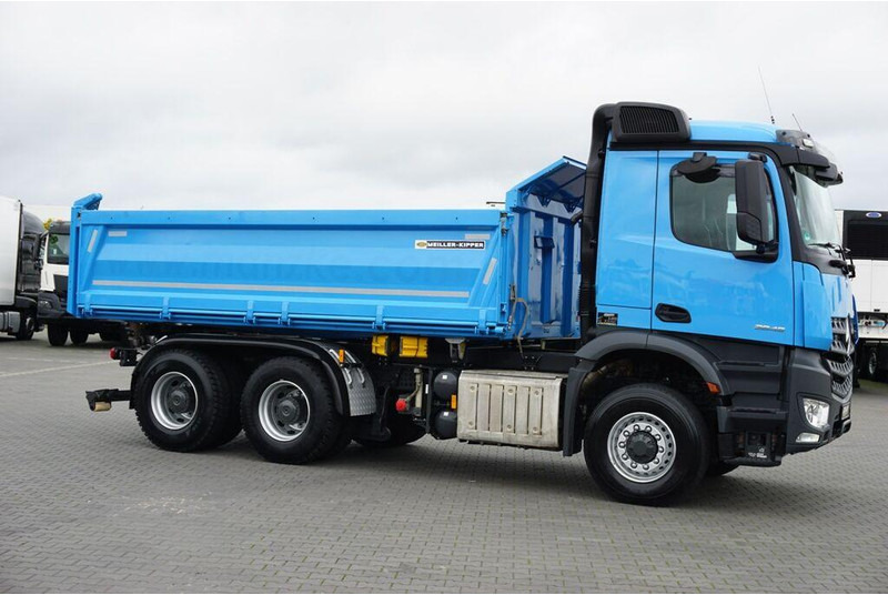 Mercedes-Benz AROCS / 2545 / E 6 / WYWROTKA / 6 X 6 / HYDROBURTA - Tipper: picture 4 Mercedes-Benz AROCS / 2545 / E 6 / WYWROTKA / 6 X 6 / HYDROBURTA - Tipper: picture 4