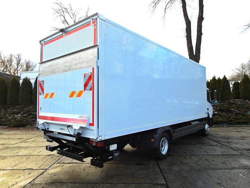 Mercedes-Benz ATEGO 12.24 KONTENER WINDA 18 PALET TEMPOMAT KLIMATYZACJA AUTOMA - Box truck: picture 3 Mercedes-Benz ATEGO 12.24 KONTENER WINDA 18 PALET TEMPOMAT KLIMATYZACJA AUTOMA - Box truck: picture 3