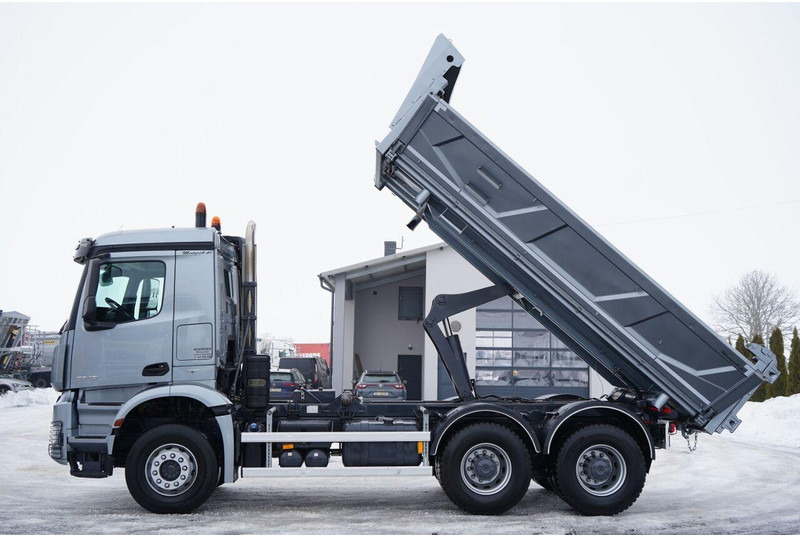 Mercedes-Benz Arocs 3340 - Tipper: picture 3 Mercedes-Benz Arocs 3340 - Tipper: picture 3