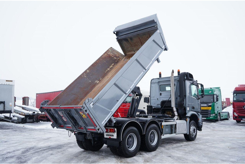 Mercedes-Benz Arocs 3340 - Tipper: picture 5 Mercedes-Benz Arocs 3340 - Tipper: picture 5
