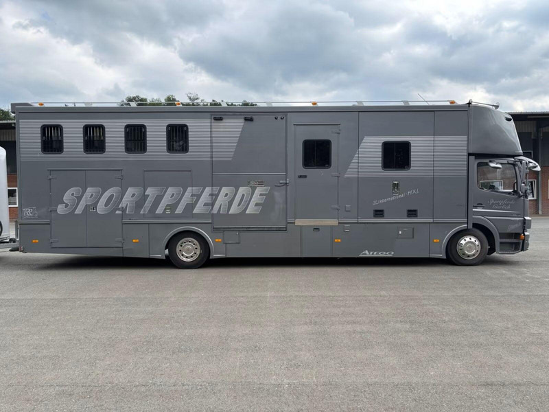 Mercedes-Benz Atego 1529 - Horse transporter - Horse truck: picture 3 Mercedes-Benz Atego 1529 - Horse transporter - Horse truck: picture 3