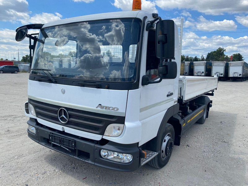 Mercedes-Benz Atego 818 - 3 sided tipper - Tipper: picture 2 Mercedes-Benz Atego 818 - 3 sided tipper - Tipper: picture 2