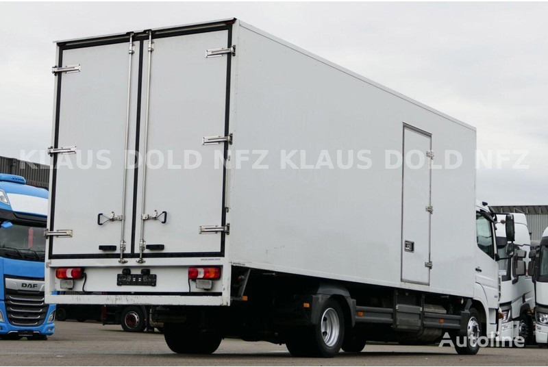 Mercedes-Benz Atego 823 Frigo Thermo King V-800 MAX - Refrigerator truck: picture 3 Mercedes-Benz Atego 823 Frigo Thermo King V-800 MAX - Refrigerator truck: picture 3