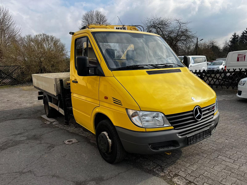 Mercedes-Benz Sprinter 411 CDI / Long flatbed / Crane - Open body delivery van: picture 2 Mercedes-Benz Sprinter 411 CDI / Long flatbed / Crane - Open body delivery van: picture 2