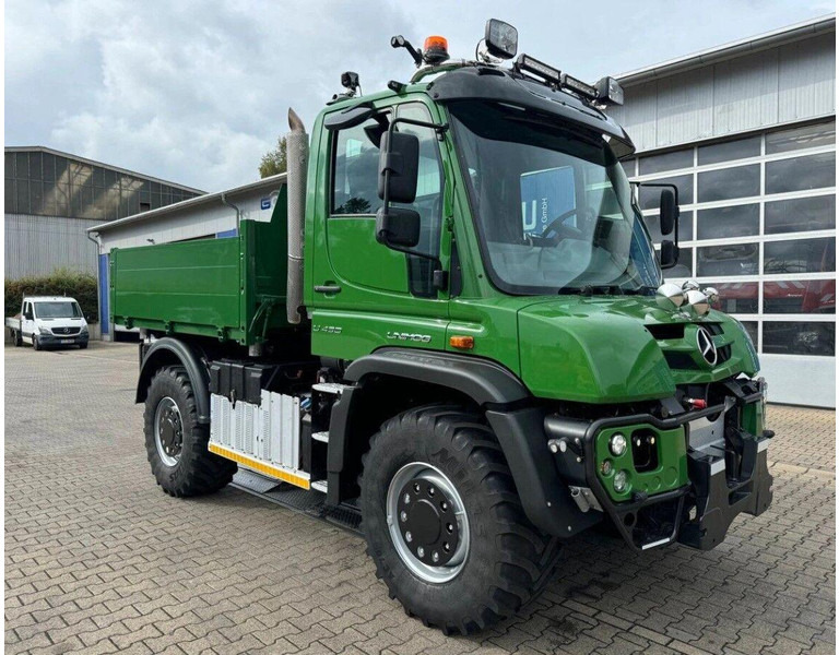 Mercedes-Benz Unimog U430 4x4 Tipper - Tipper: picture 3 Mercedes-Benz Unimog U430 4x4 Tipper - Tipper: picture 3