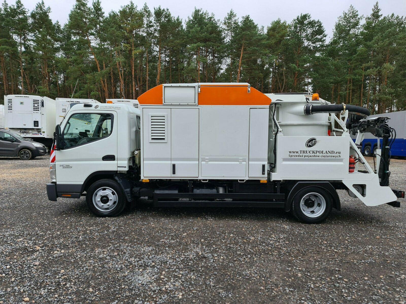 Mitsubishi CANTER Szippantóskocsi - Vacuum truck: picture 3 Mitsubishi CANTER Szippantóskocsi - Vacuum truck: picture 3