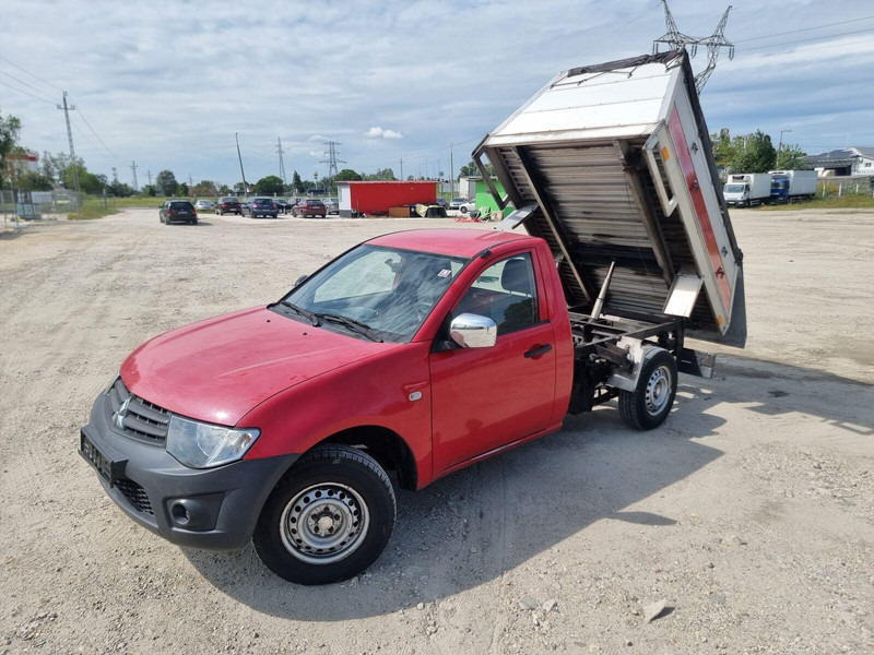 Mitsubishi L200 2,5 d - 3 sided Tipper - Tipper van: picture 4 Mitsubishi L200 2,5 d - 3 sided Tipper - Tipper van: picture 4