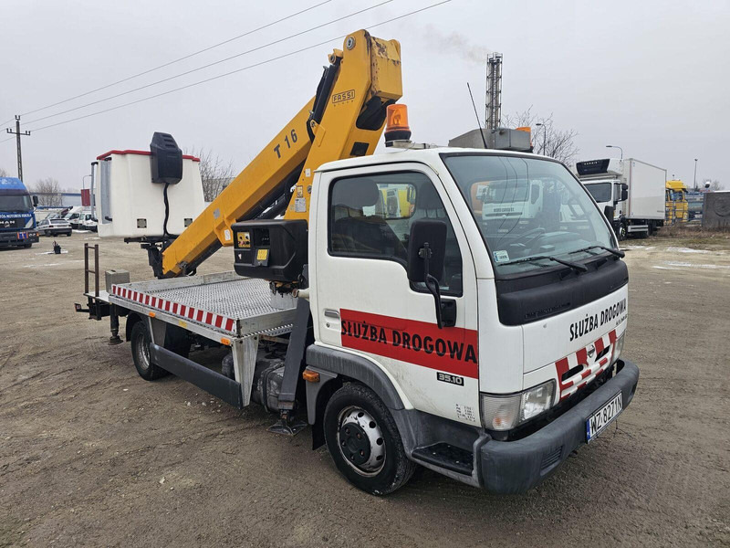 Nissan Cabstar 35.10 - Socage T16 - 16m - Truck mounted aerial platform: picture 2 Nissan Cabstar 35.10 - Socage T16 - 16m - Truck mounted aerial platform: picture 2