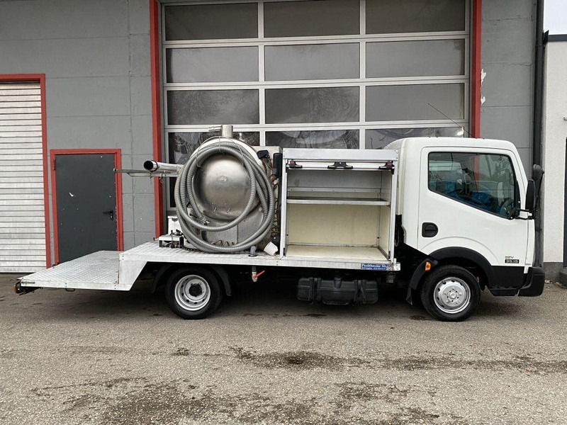 Nissan Cabstar 35.15 Vacuum truck - Vacuum truck: picture 5 Nissan Cabstar 35.15 Vacuum truck - Vacuum truck: picture 5