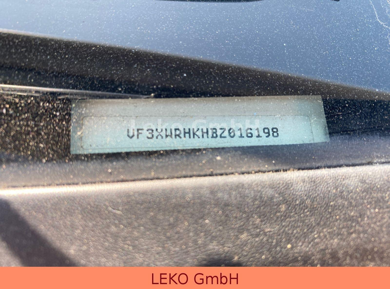 Refrigerated van Peugeot Expert 2,0 HDI: picture 13 Refrigerated van Peugeot Expert 2,0 HDI: picture 13