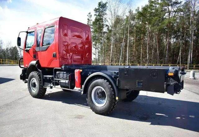 Renault MIDLUM 4x4 DOKA Brigade Double Cabin Camper - Cab chassis truck, Crane truck: picture 4 Renault MIDLUM 4x4 DOKA Brigade Double Cabin Camper - Cab chassis truck, Crane truck: picture 4