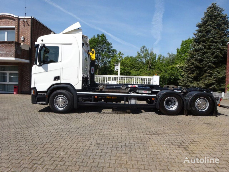 Scania R450 Hook lift truck 6x2 - Hook lift truck: picture 4 Scania R450 Hook lift truck 6x2 - Hook lift truck: picture 4