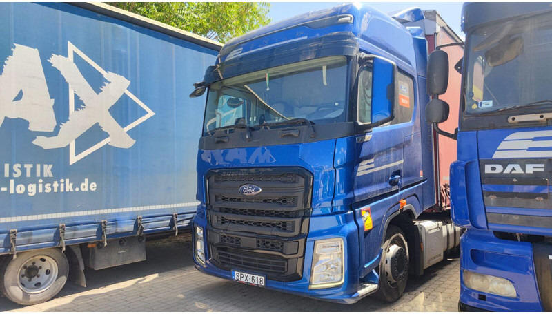 Ford F-MAX 500 Tractor Lowdeck - MEGA - Tractor unit: picture 1 Ford F-MAX 500 Tractor Lowdeck - MEGA - Tractor unit: picture 1