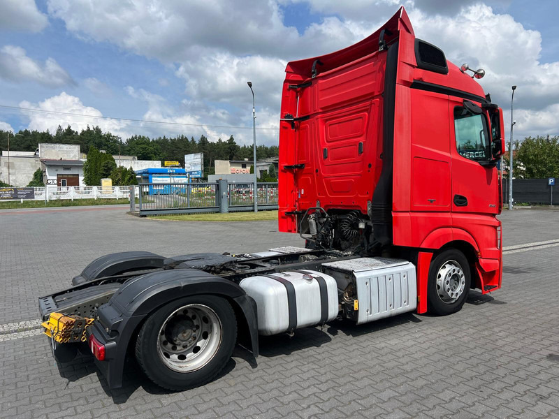 Mercedes-Benz ACTROS 1845 MP4 1.HAND RETARDER XENON LOW DECK - Tractor unit: picture 4 Mercedes-Benz ACTROS 1845 MP4 1.HAND RETARDER XENON LOW DECK - Tractor unit: picture 4